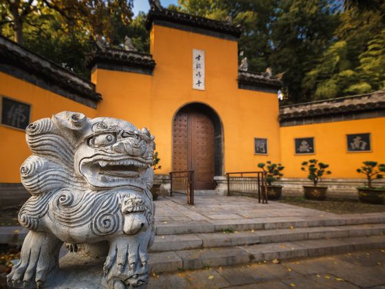 鶏鳴寺