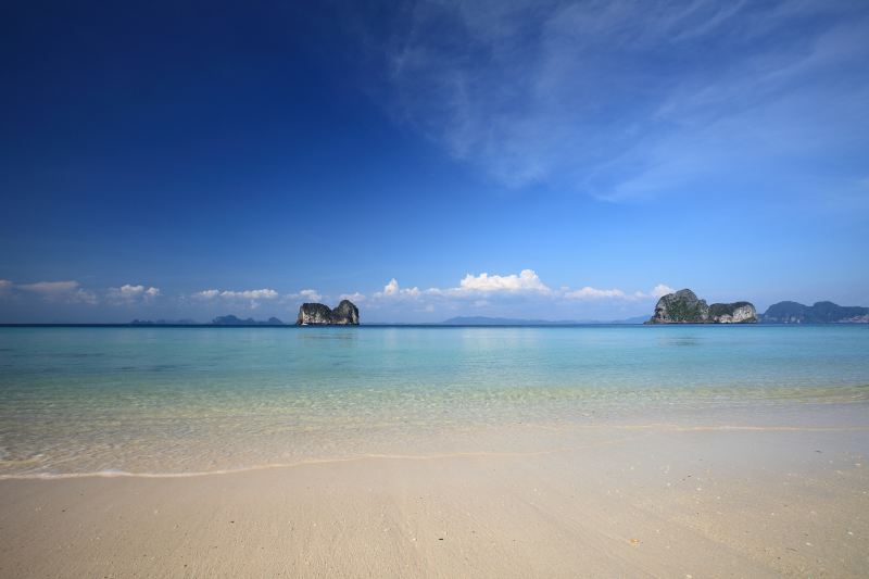 Nai Han Beach
