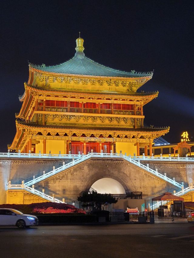 西安鐘樓景點 西安旅遊評論 旅行指南 Trip Com