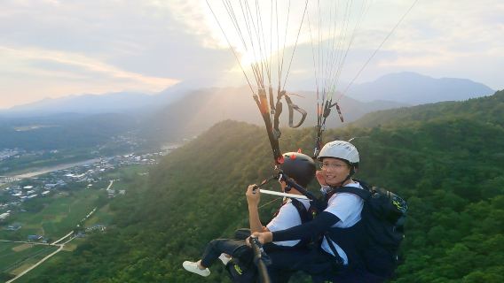 綿陽羅浮山飛貓滑翔傘基地滑翔傘飛行體驗【專業教練帶飛+贈送高清影片拍攝】