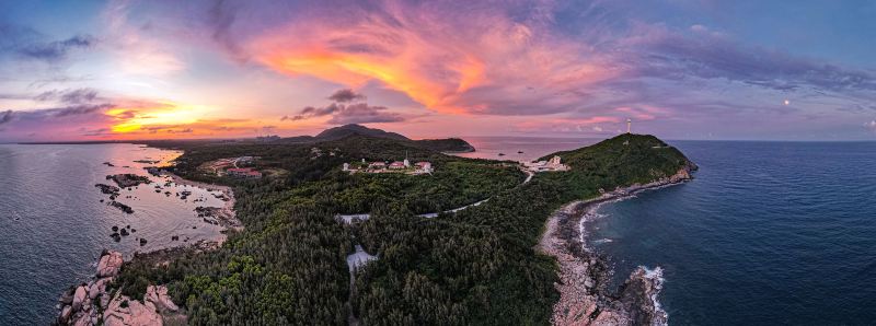 Tonggu Cape, Hainan Island