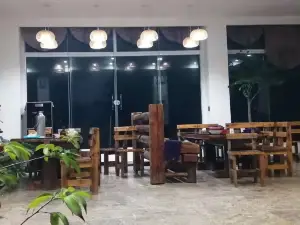 洱源县阿绪峰农家乐