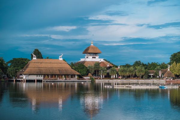 Zhanjiang to Chiang Mai flight