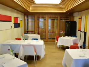 Riccardo Restaurant