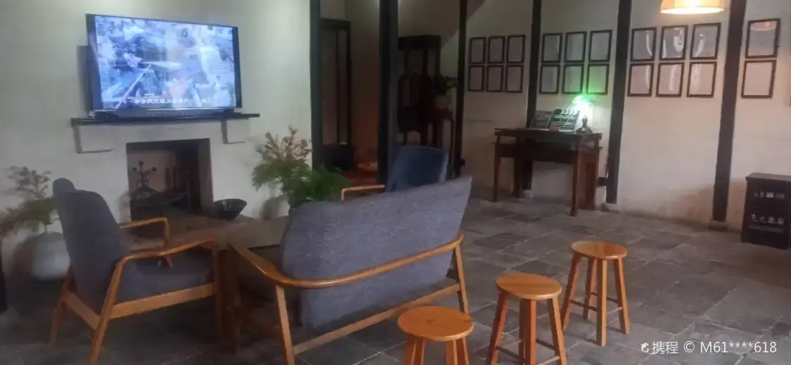 鄰近逸飛之家的酒店