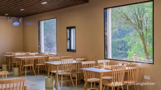 YUNBO·赤野帐篷民宿·餐厅