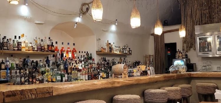 Stoa Bar Santorini Fira