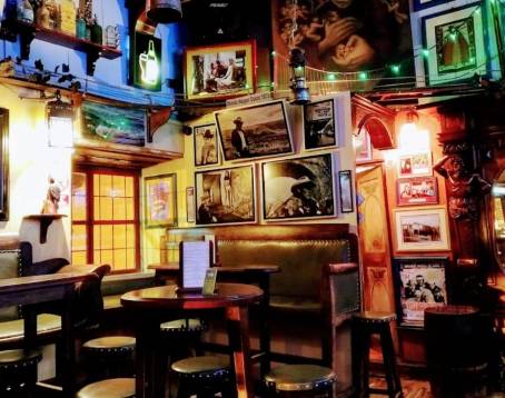 Paddy's Irish Pub