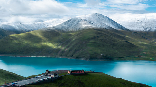 Yamdrok Lake Viewing Platform