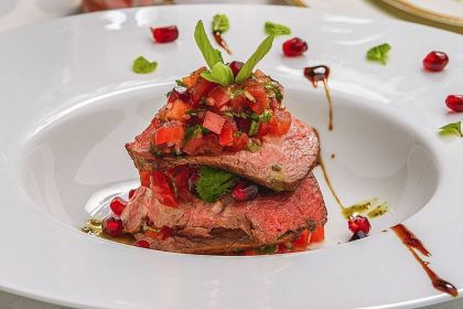 MONA Restaurant & Lounge