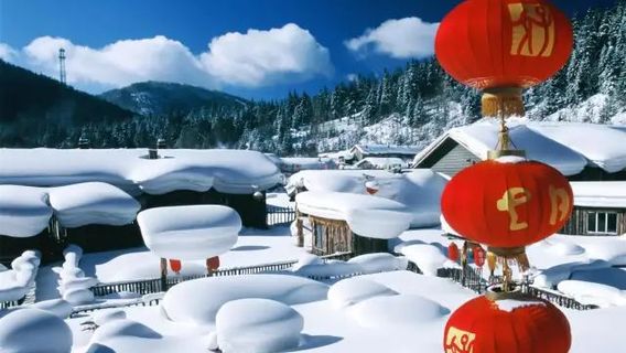 China Snow Valley Jinzawa Cold Region Hot Spring Town
