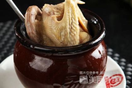 万氏煨汤馆(新华园小区店)