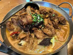 鎮竿阿牛餐廳