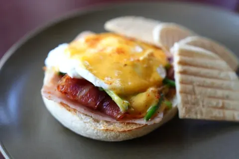 BROWN Coffee and Bakery