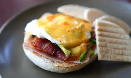 BROWN Coffee and Bakery