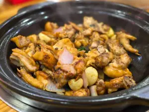村長土雞大飯堂·現炒清遠風味特色農家菜·炭爐燒雞（清遠銀盞店）