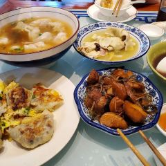 琼台小镇饭店(赤城路牌坊店) User Photo