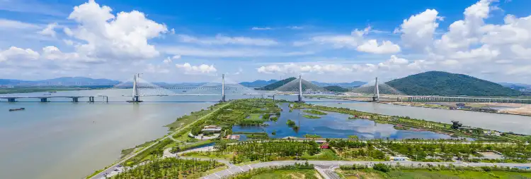 Hotels near Mangzhou Wetland