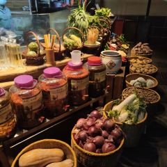 帅巴人舅母子腊蹄民俗村 User Photo