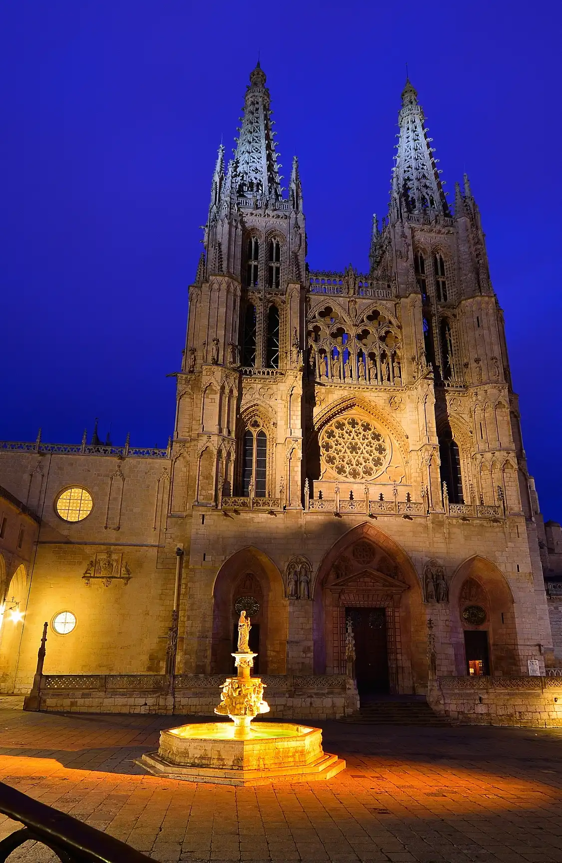 Hotels near Burgos Cathedral