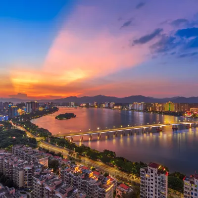 Класс люкс Отели в г. Лумэнь