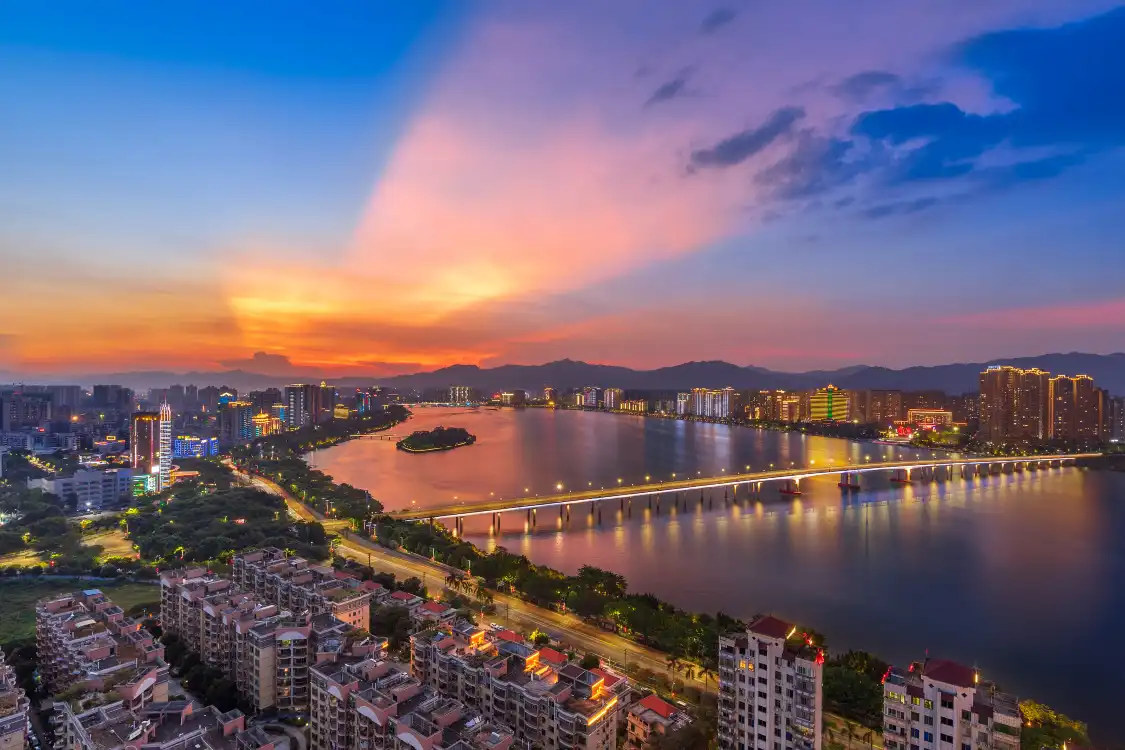 Hotels near Jiangbin Park