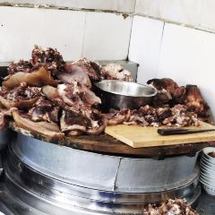 Lajiachuantongniuzage User Photo