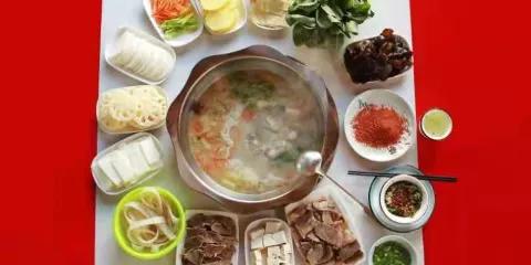 貢椒魚犛牛雜湯鍋