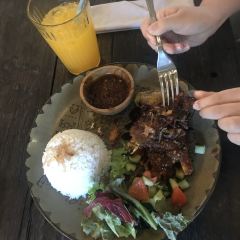 Kayumanis Resto Jimbaran User Photo