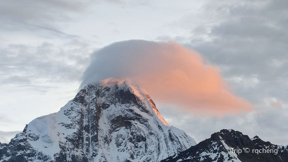 Siguniang Mountain Peak