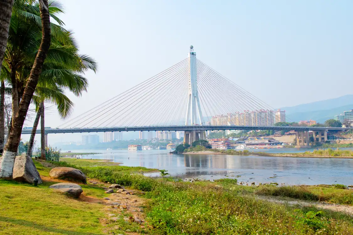 Hotels near Lancang River Scenery