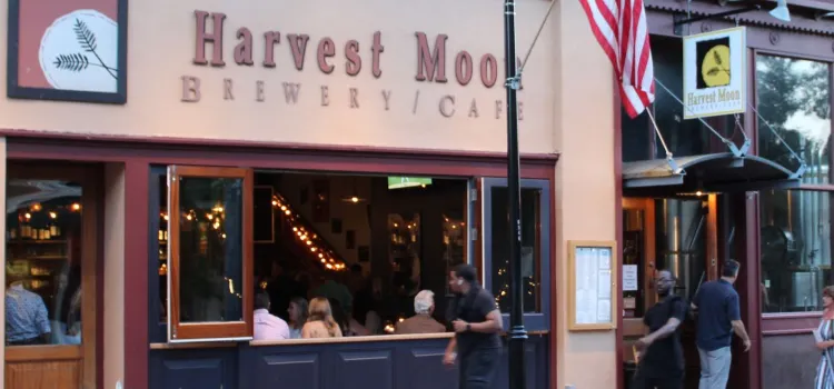 Harvest Moon Brewery & Cafe