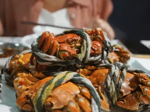 何小姑虾蟹楼(青年中路店)