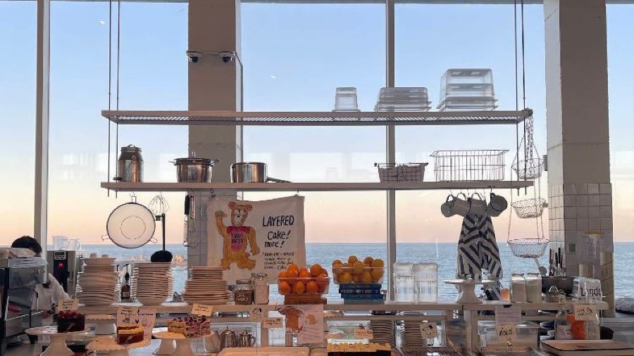 Cafe Layered Jeju Branch