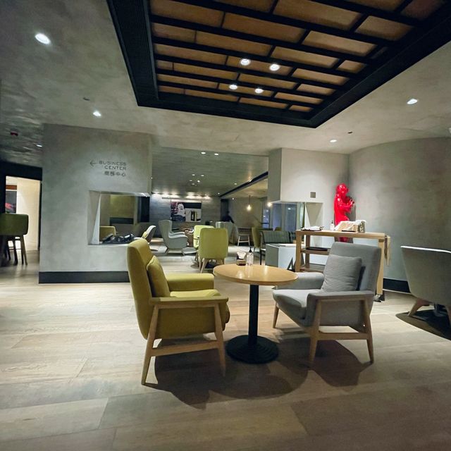 康得思酒店內的酒吧餐廳