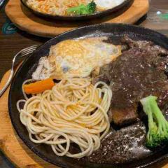 Haoxianglainiupaizhongshijiancan (huixian) 여행 사진