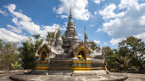 西双版納（シーサンバンナ）総仏寺