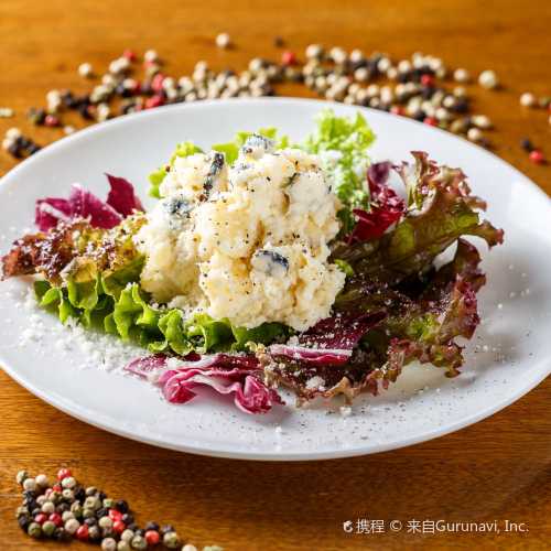 スフレオムレツ&ラクレットチーズ Meat&Cheese Ark 2nd 新宿店