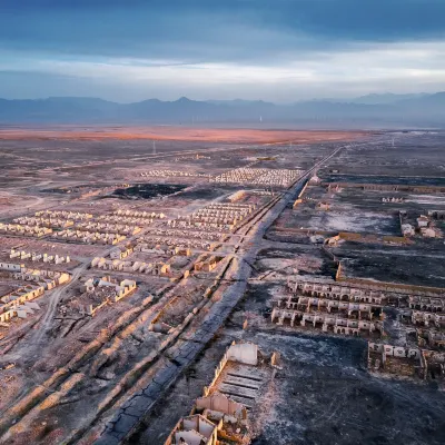 Lonely Space（ Gobi ）wild luxury hotel