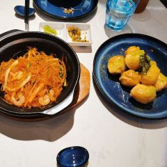 荟廷·晶萃(静安晶品店) User Photo