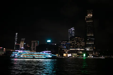 Oriental Pearl Harbour Cruise