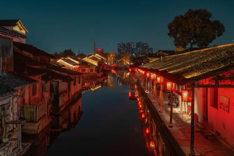 Hotels near Xiegong Bridge