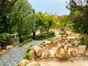 Jingshan Yuxi Hot Spring