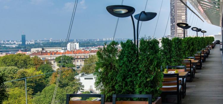 Sky Lounge
