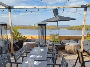 Top 6 Restaurants for Views & Experiences in Ottawa