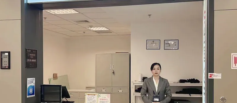 Roaming Superhero (Qingdao Jiaodong International Airport Store)