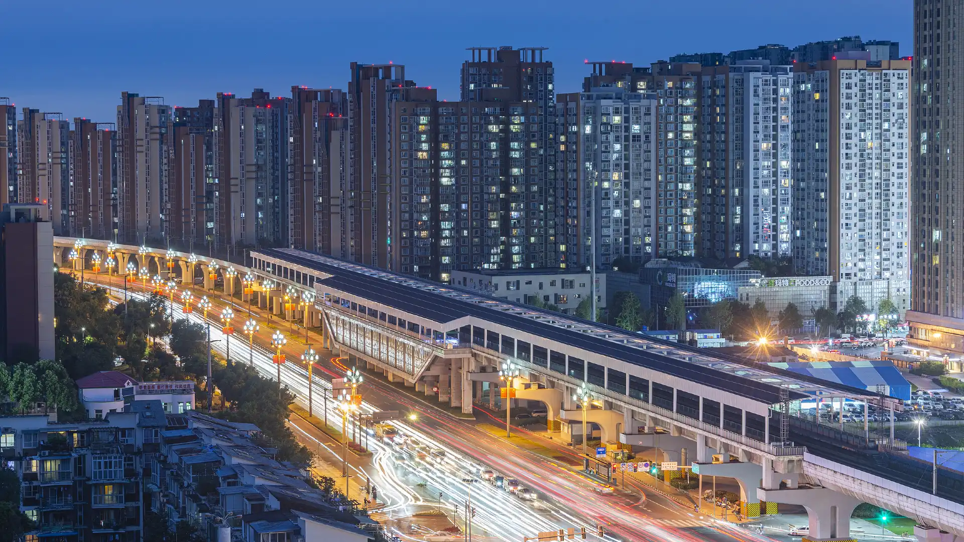 Hotels near Hongguangzhen Railway Station
