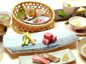 近江肉 せんなり亭伽羅