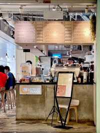 ReactorsCoffee｜文青輕食咖啡店