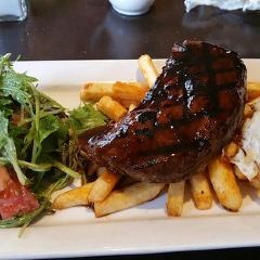 The Attic Bar & Restaurant 여행 사진